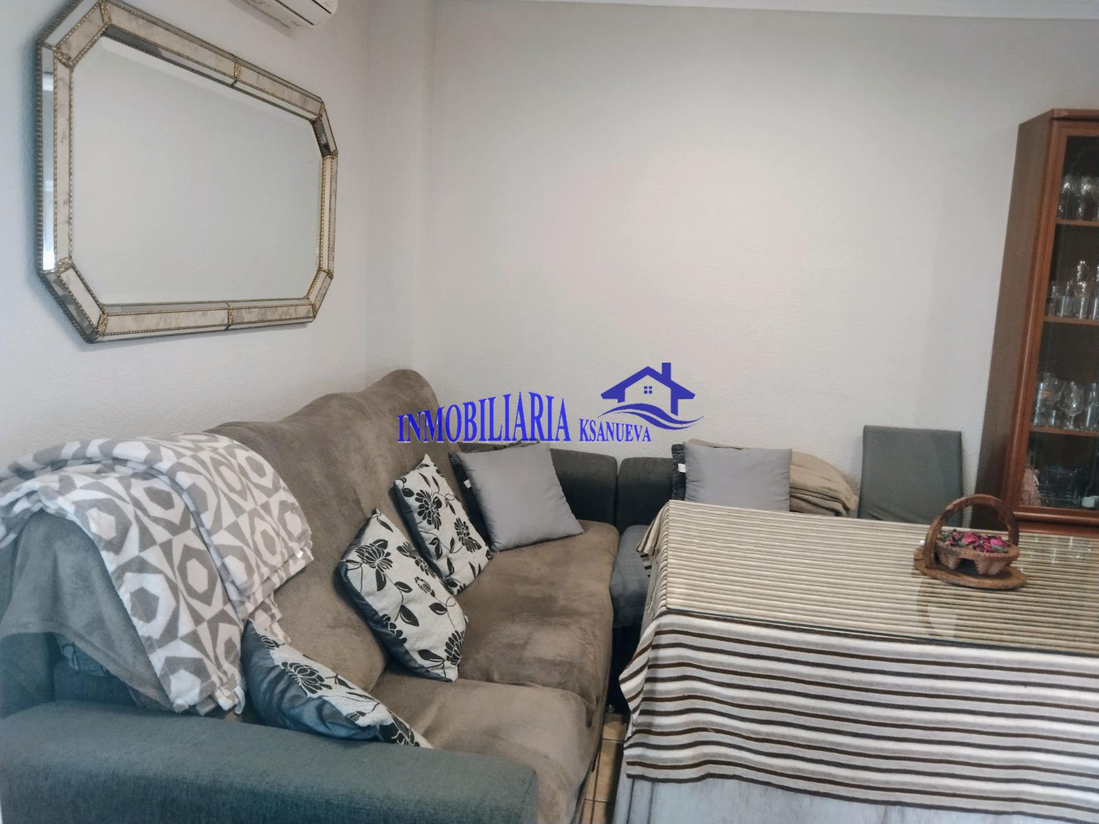 For sale of flat in Córdoba