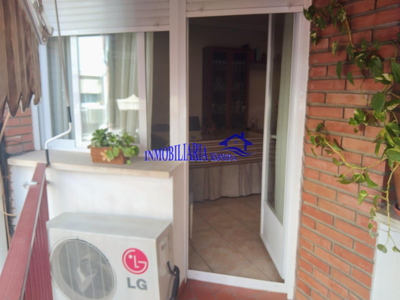 For sale of flat in Córdoba