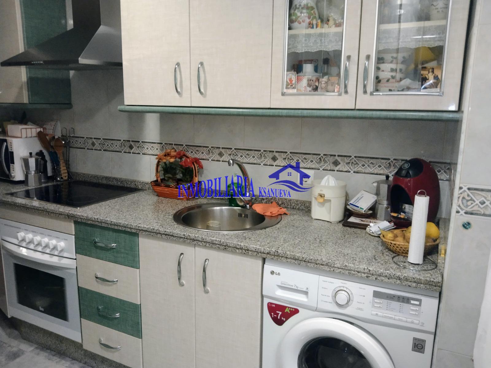 For sale of flat in Córdoba