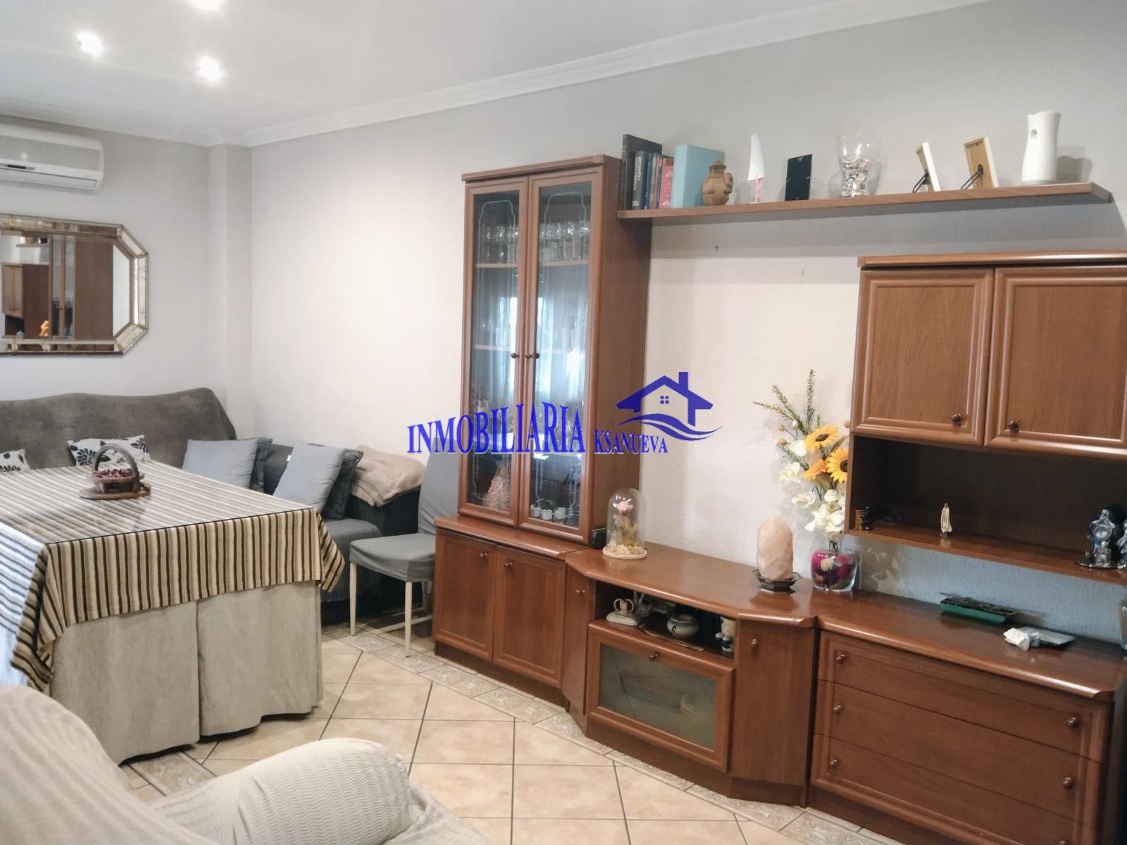 For sale of flat in Córdoba