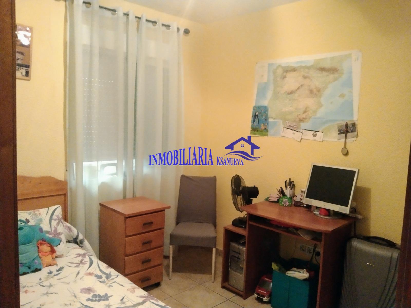 For sale of flat in Córdoba
