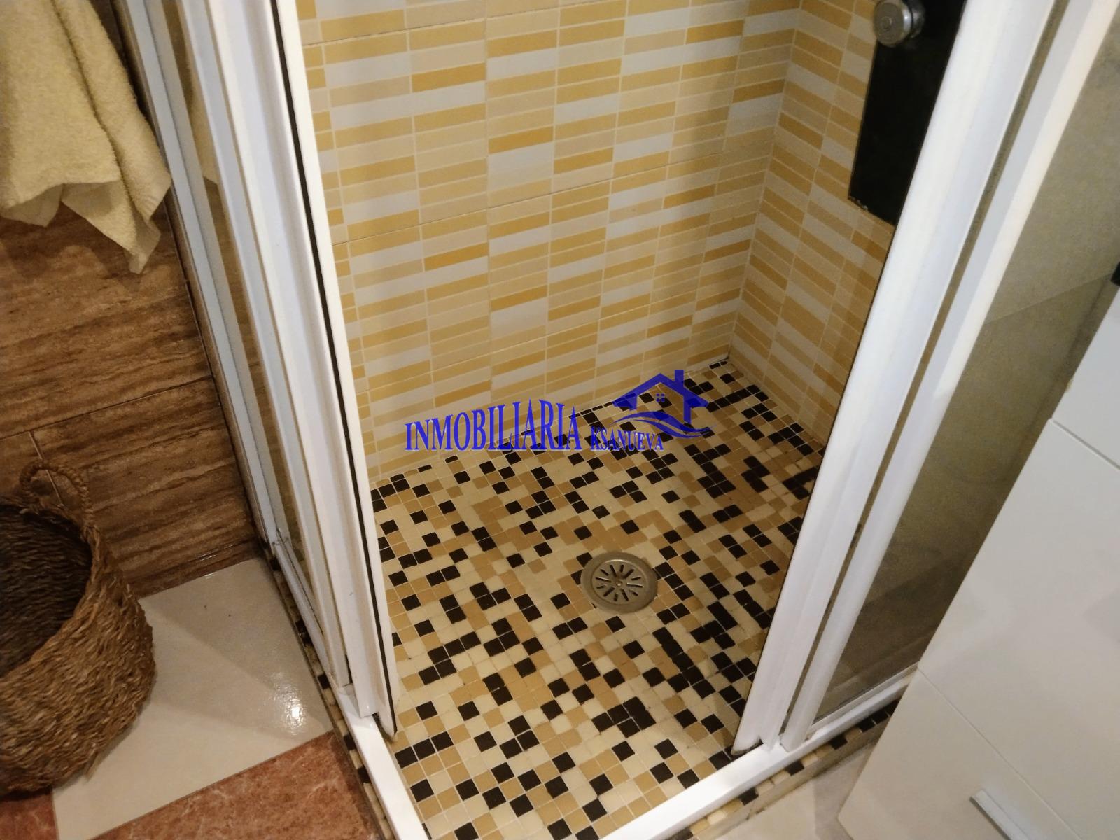 For sale of flat in Córdoba