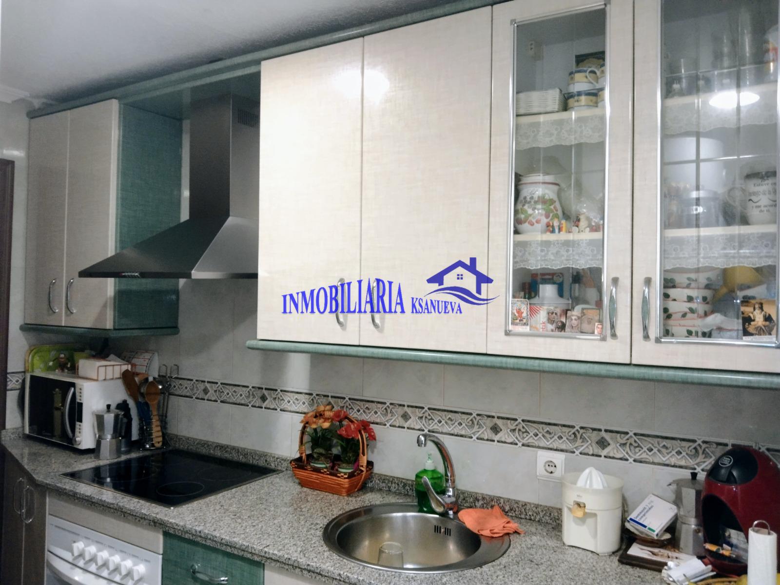 For sale of flat in Córdoba