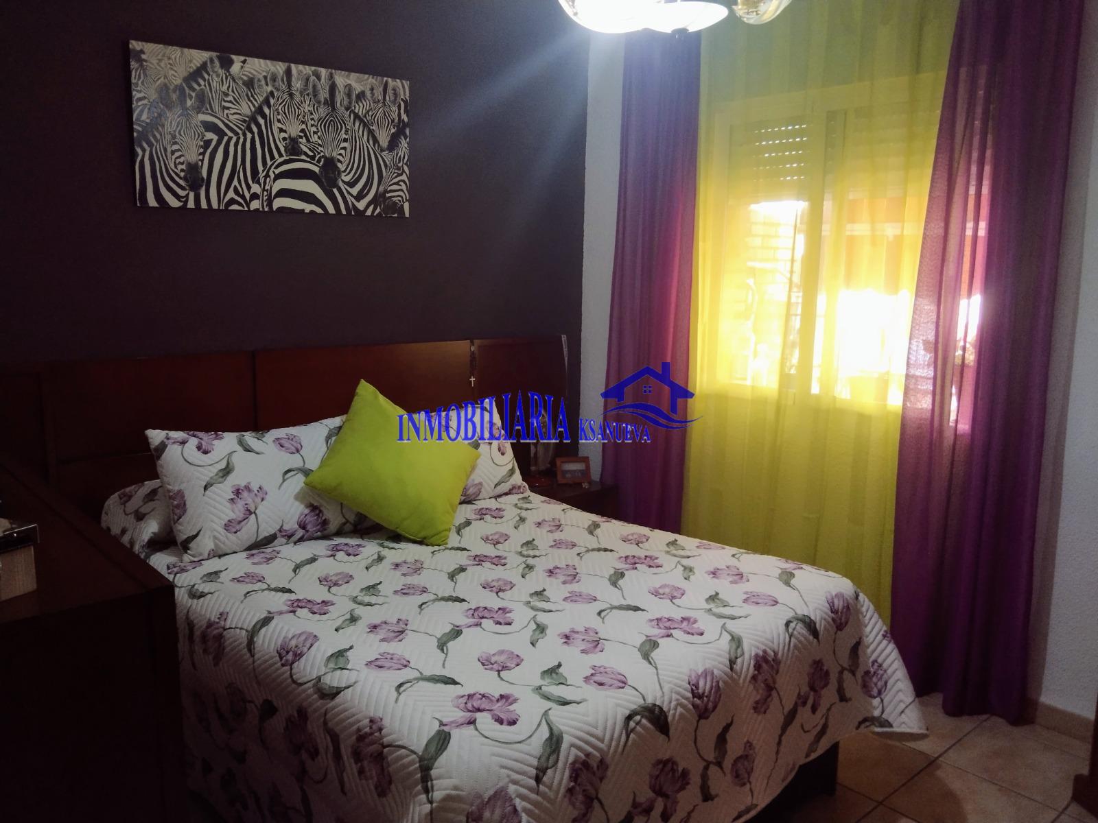 For sale of flat in Córdoba