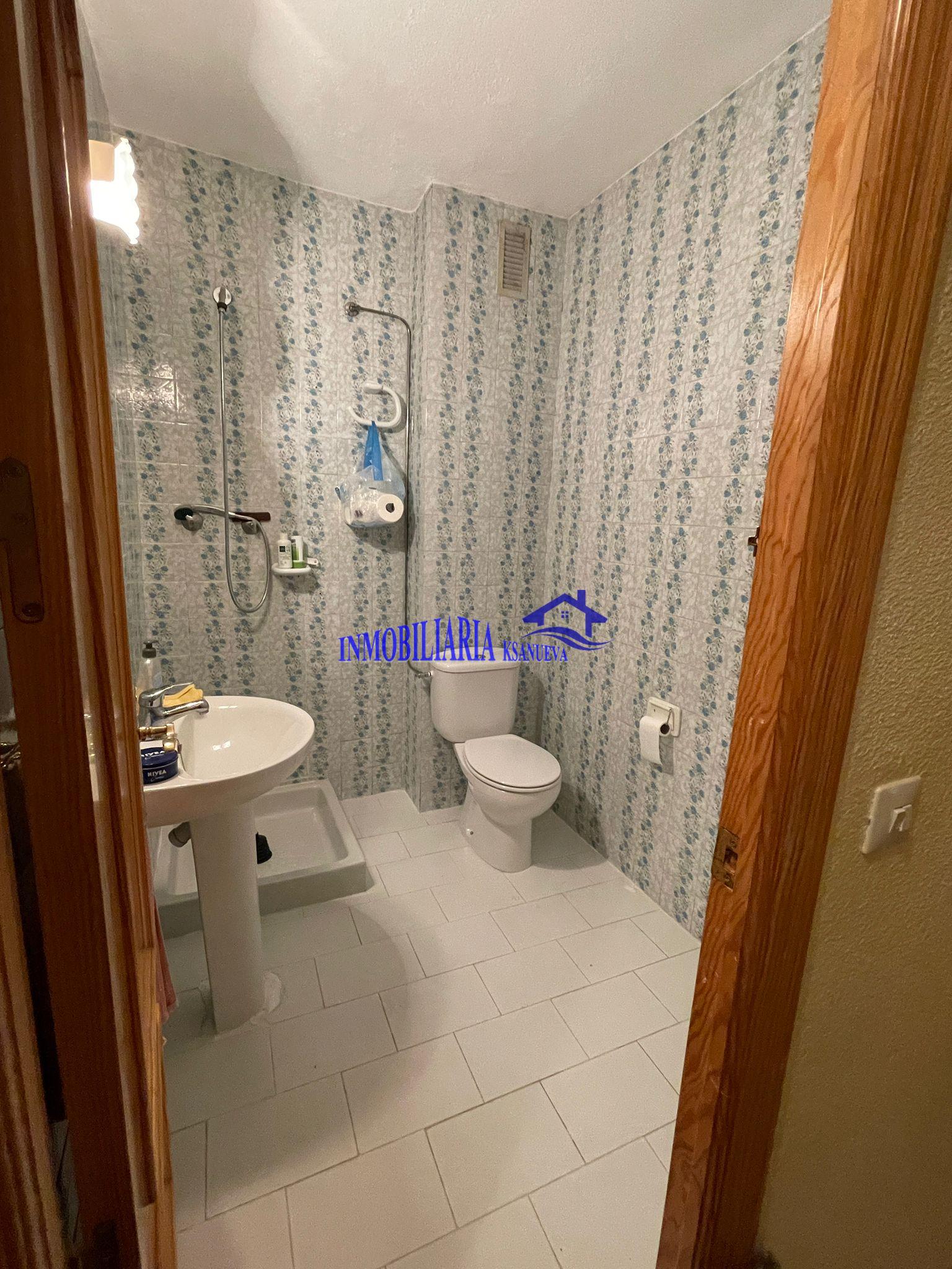 For sale of flat in Córdoba