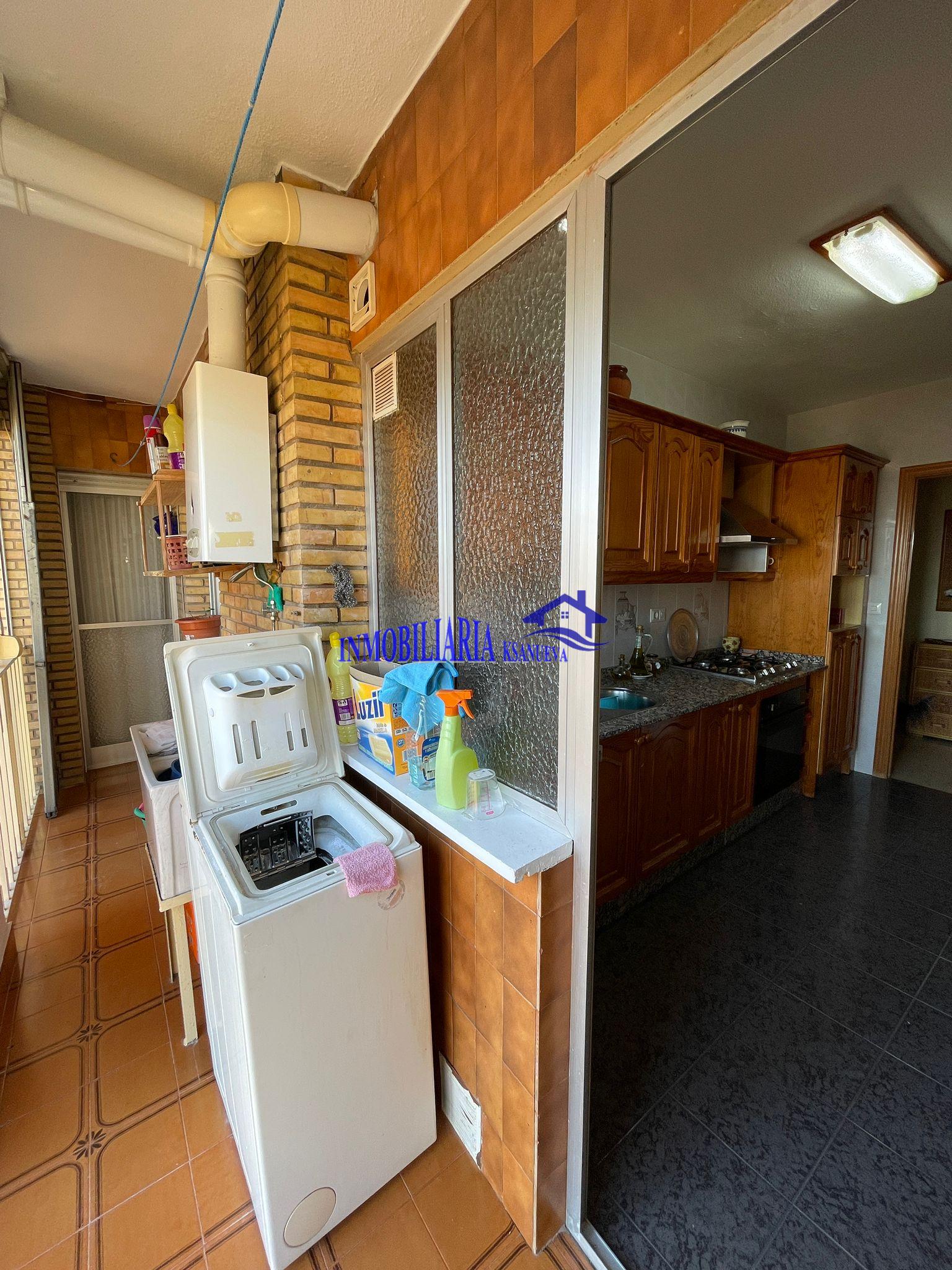 For sale of flat in Córdoba