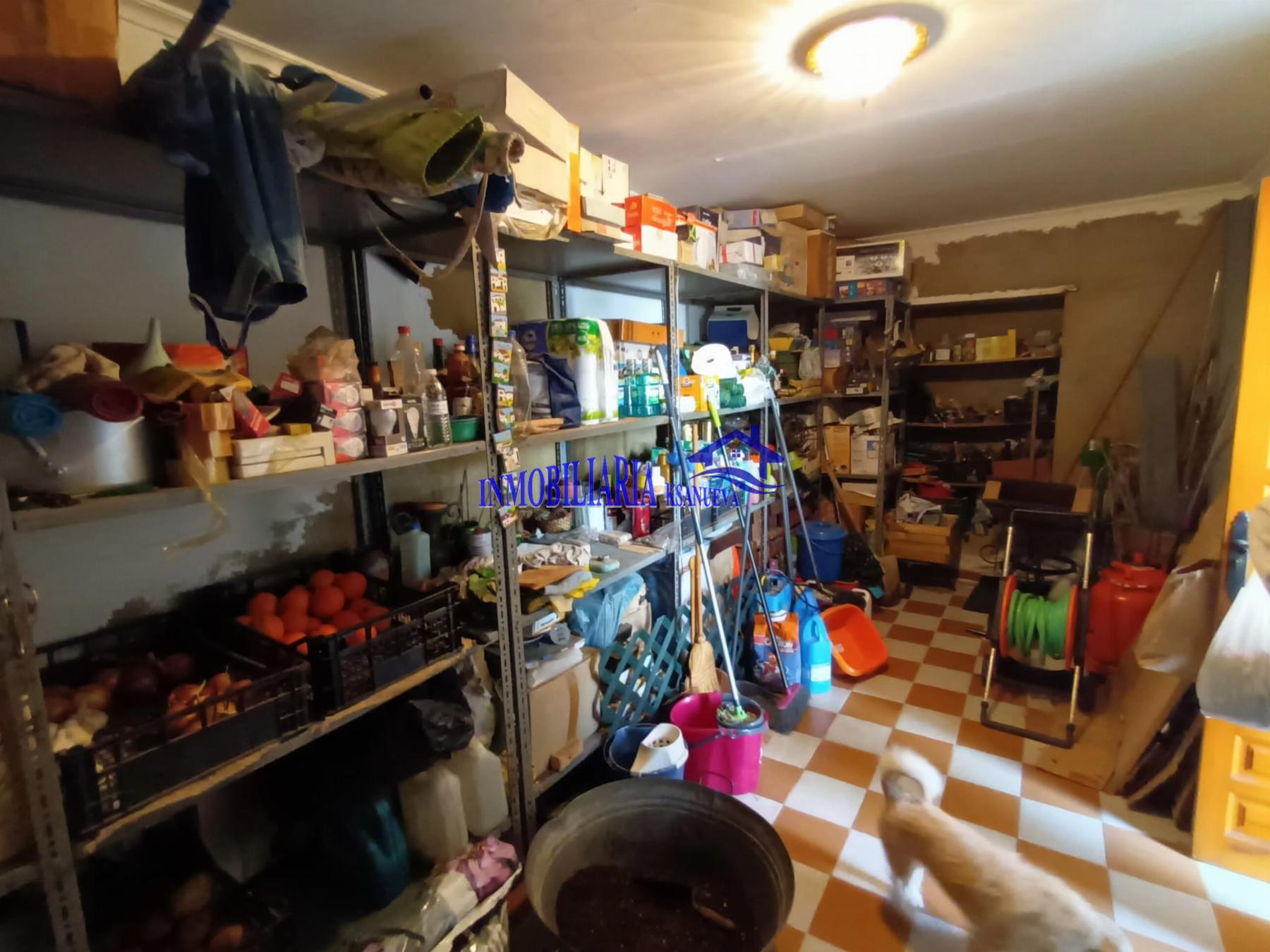 For sale of house in Córdoba