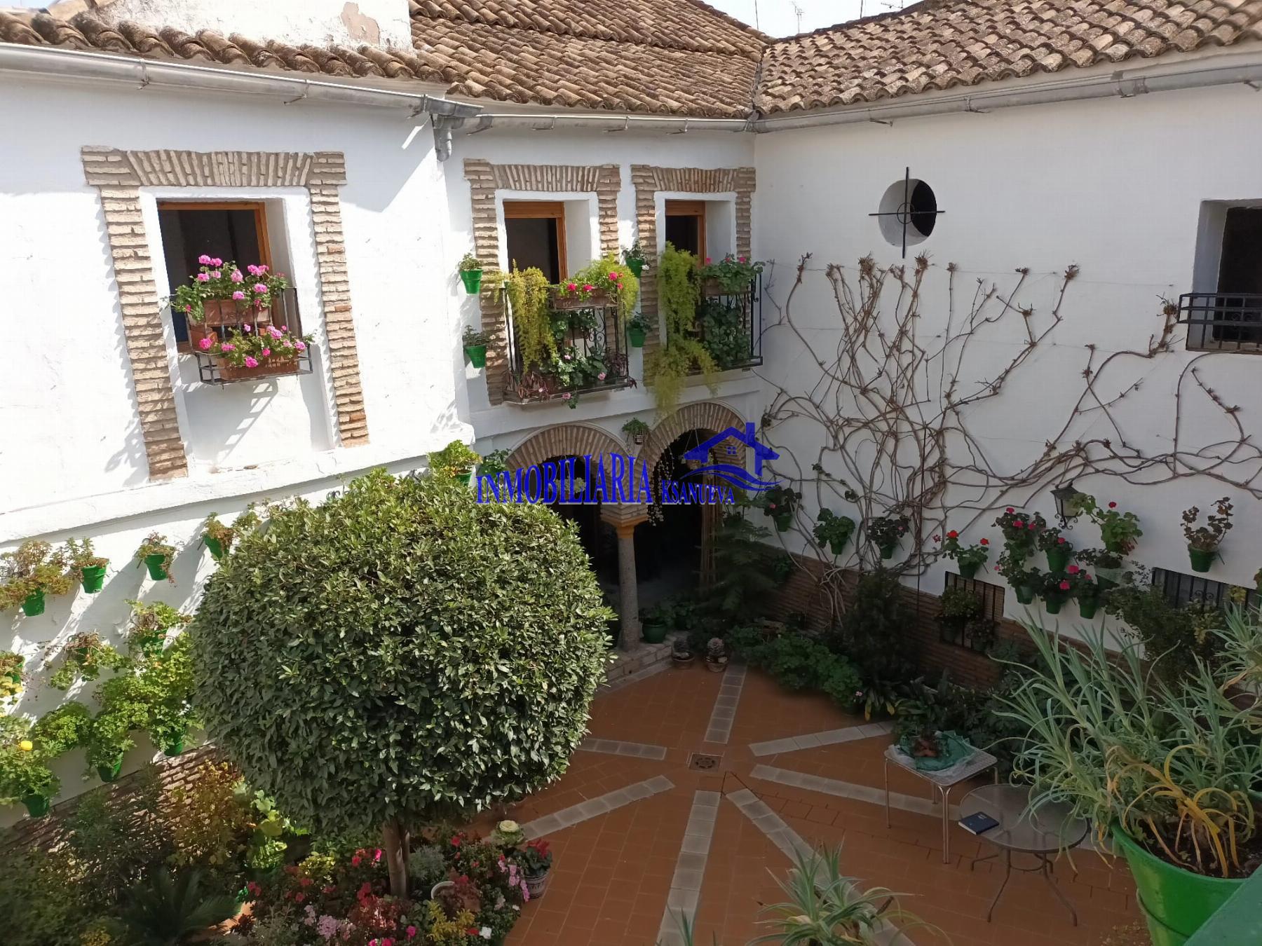 For sale of house in Córdoba