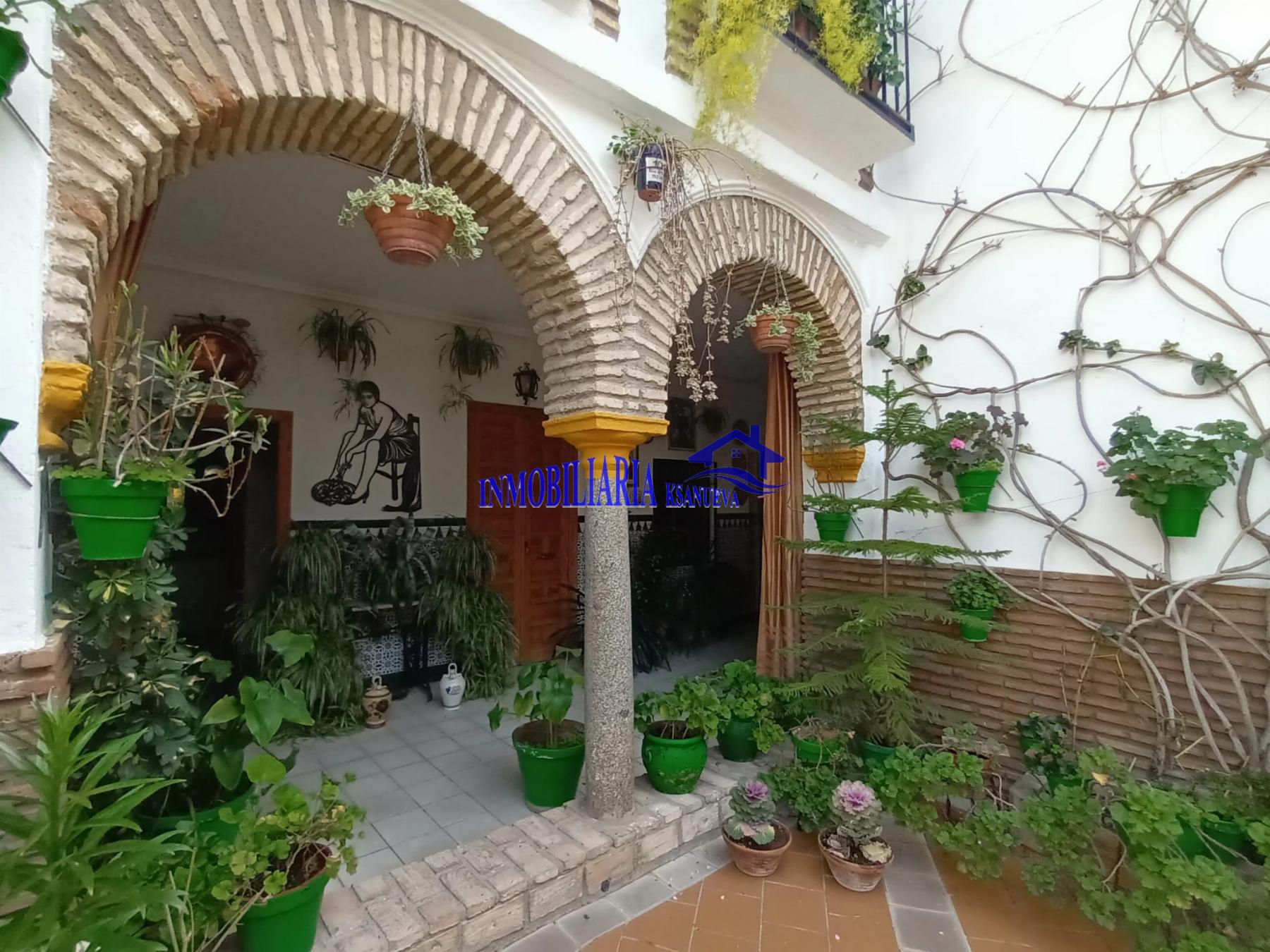 For sale of house in Córdoba