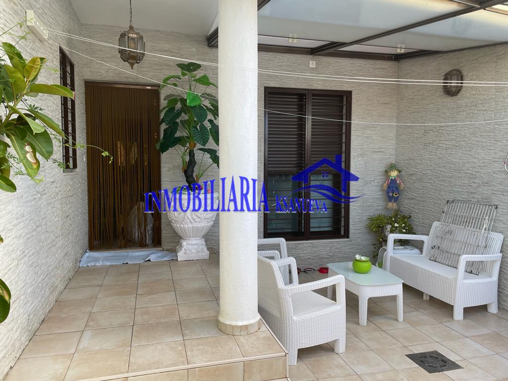 For sale of house in Córdoba