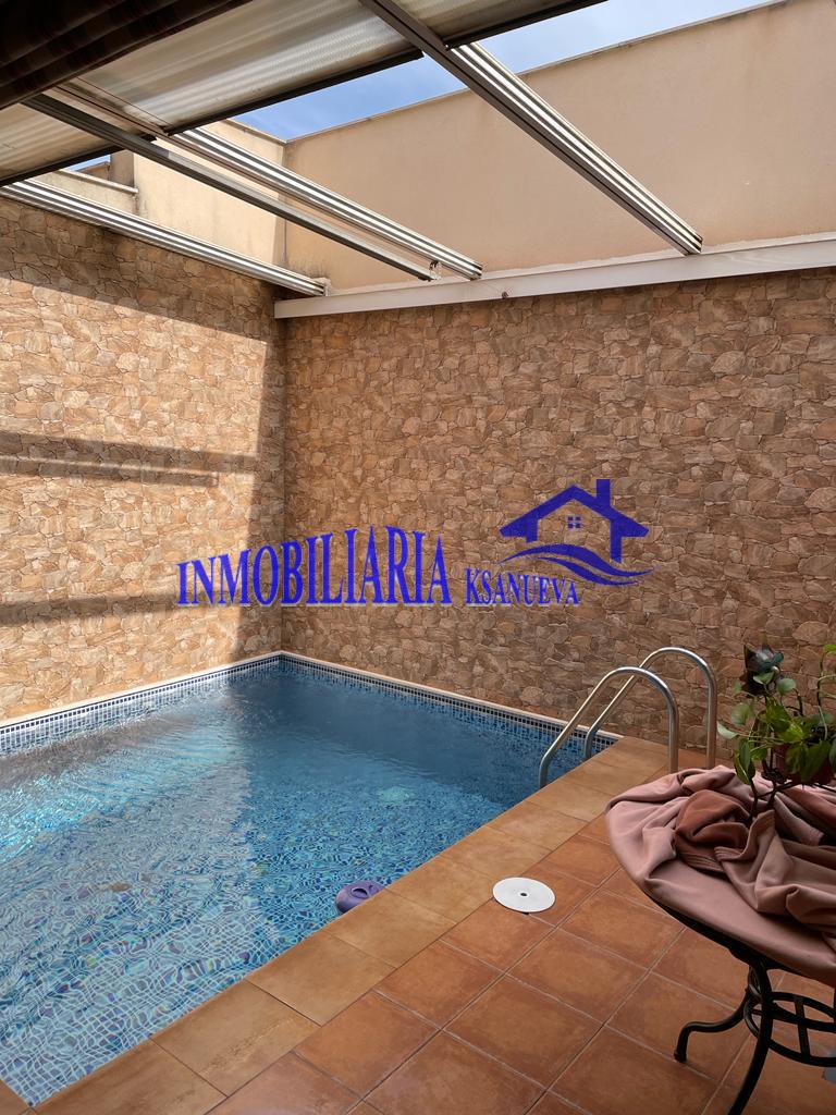 For sale of house in Córdoba