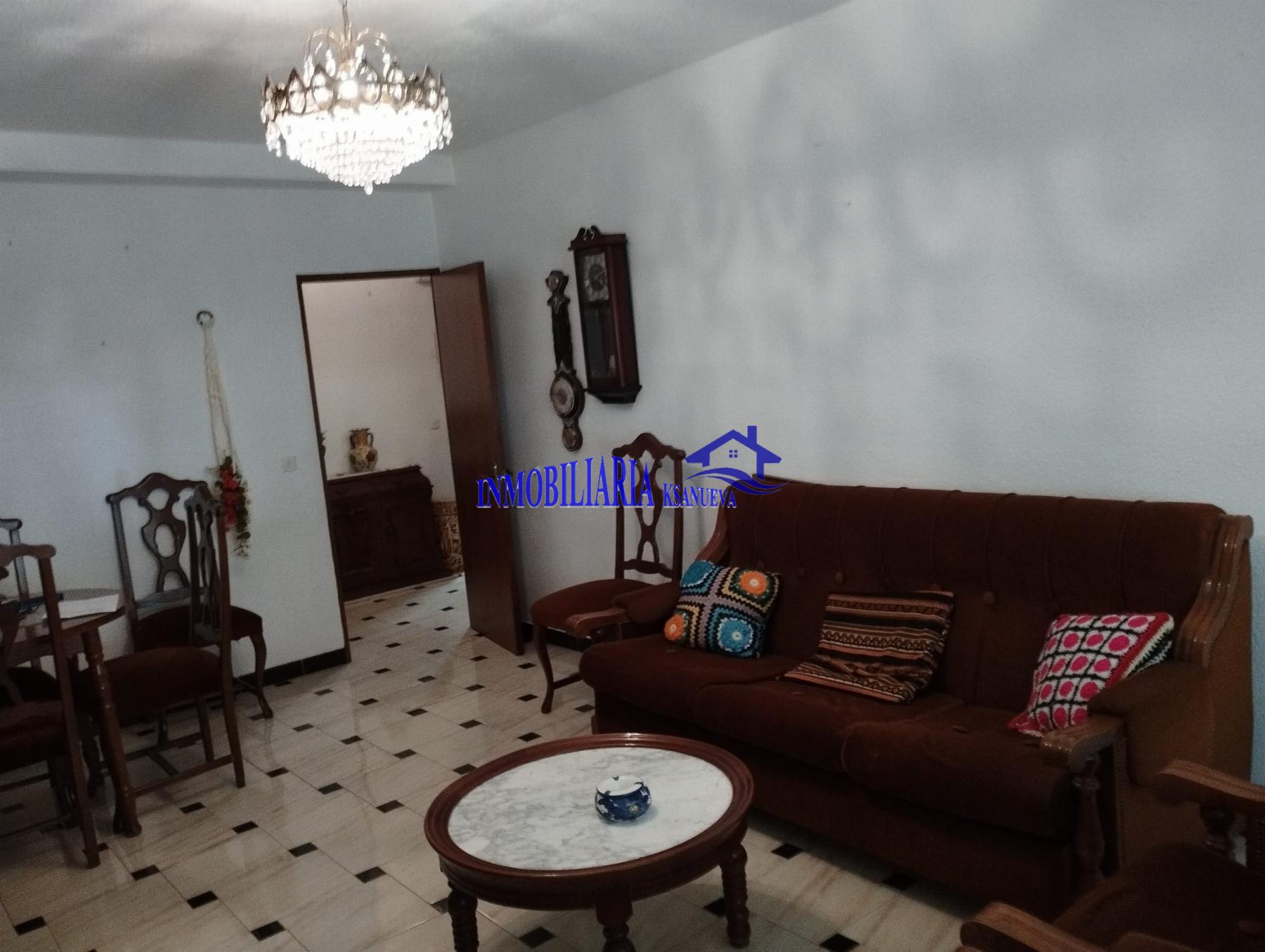 For sale of flat in Córdoba