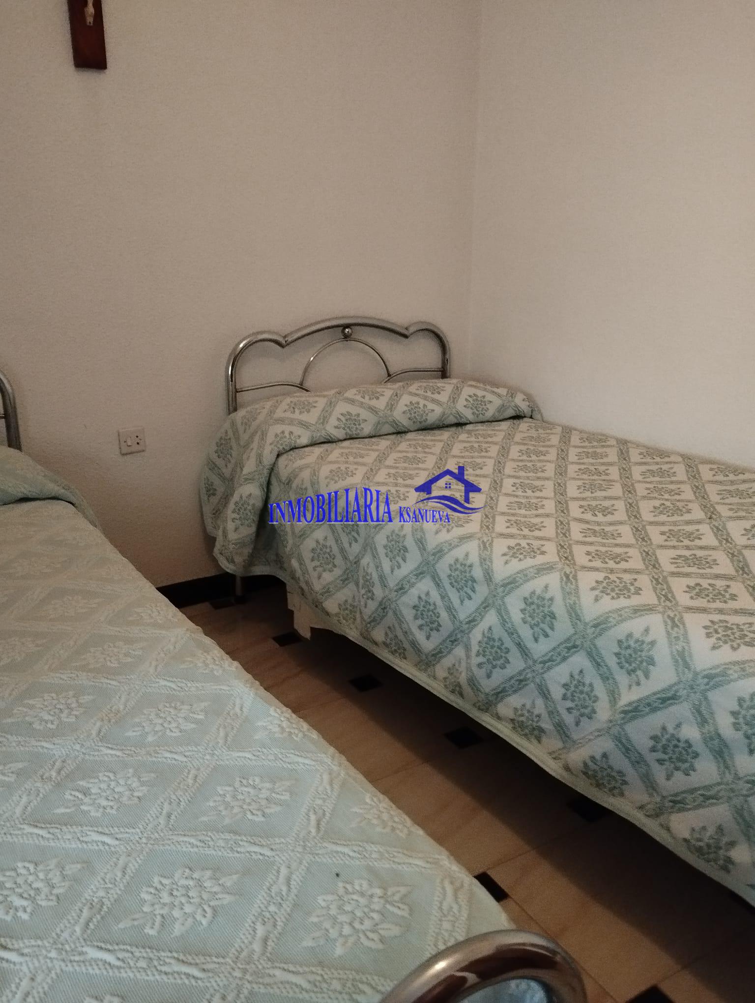 For sale of flat in Córdoba