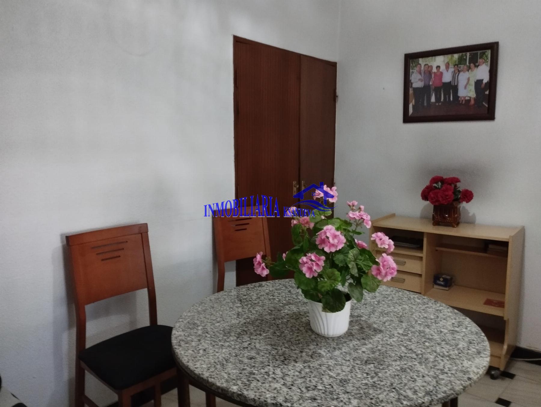 For sale of flat in Córdoba