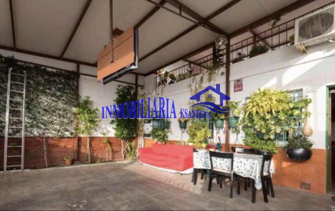 For sale of house in Córdoba