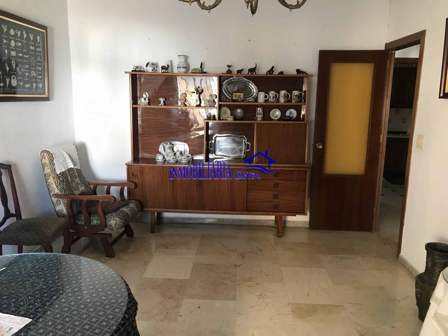 For sale of flat in Córdoba