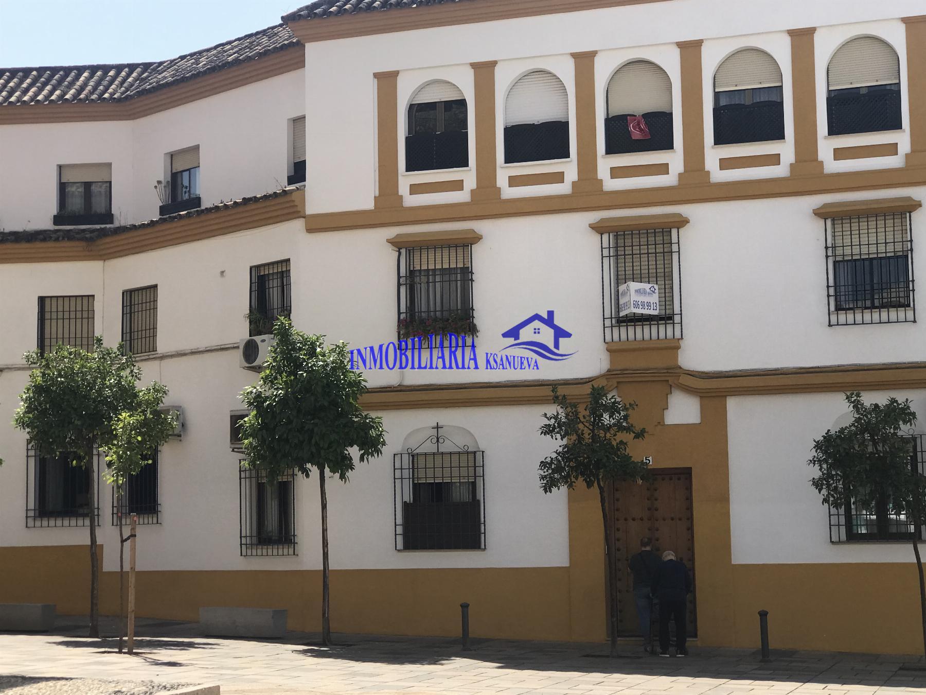 For sale of flat in Córdoba