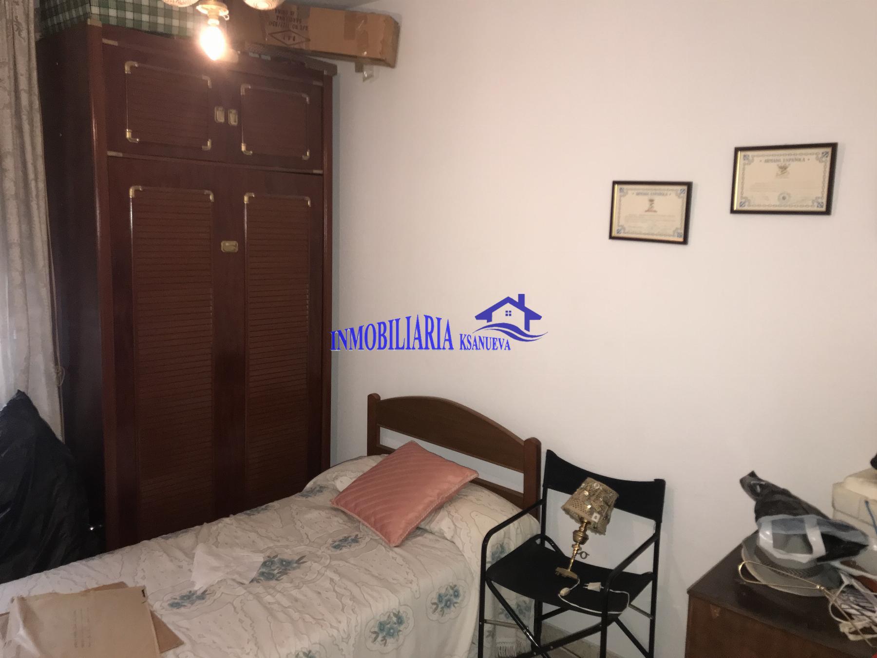 For sale of flat in Córdoba