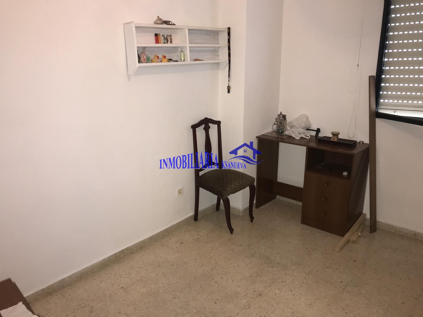 For sale of flat in Córdoba