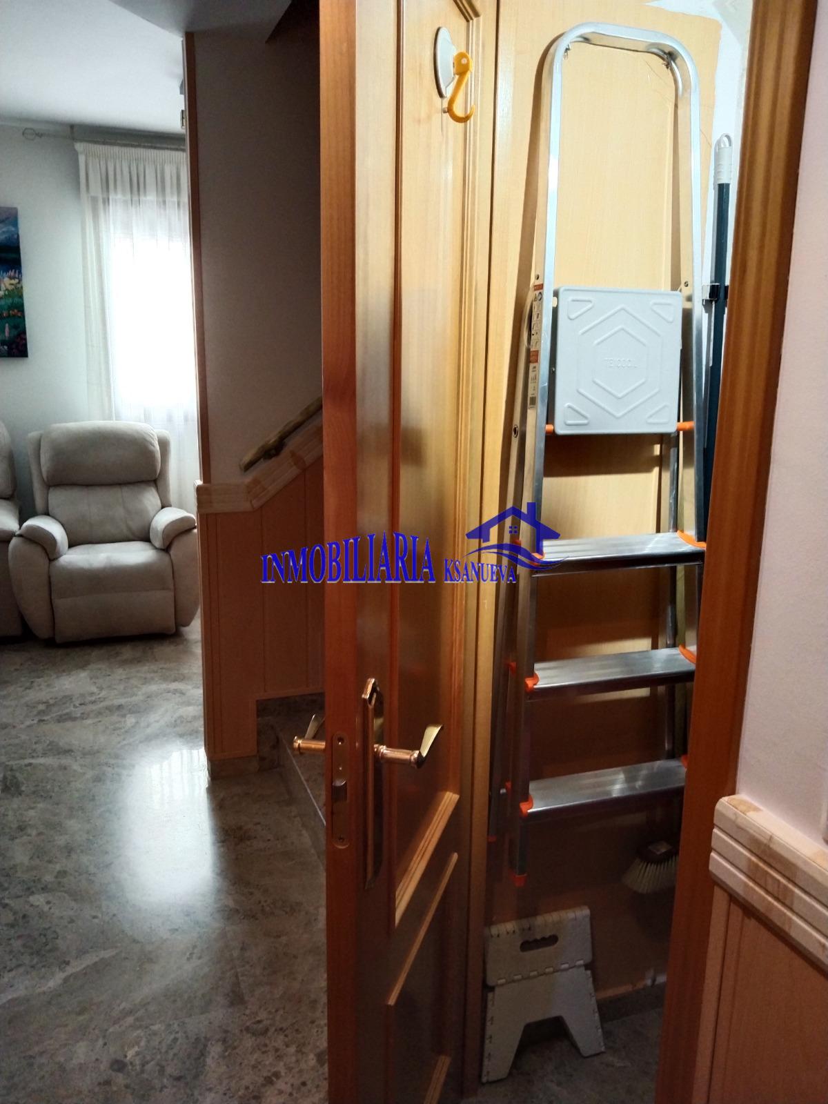 For sale of house in Córdoba