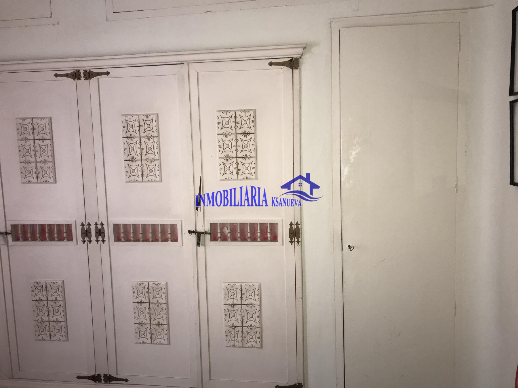 For sale of flat in Córdoba