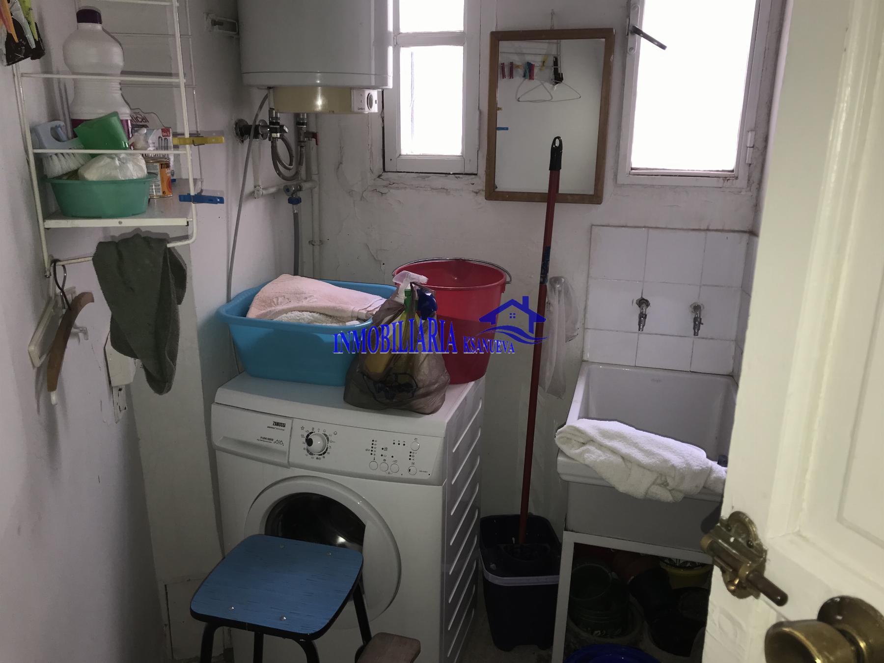 For sale of flat in Córdoba