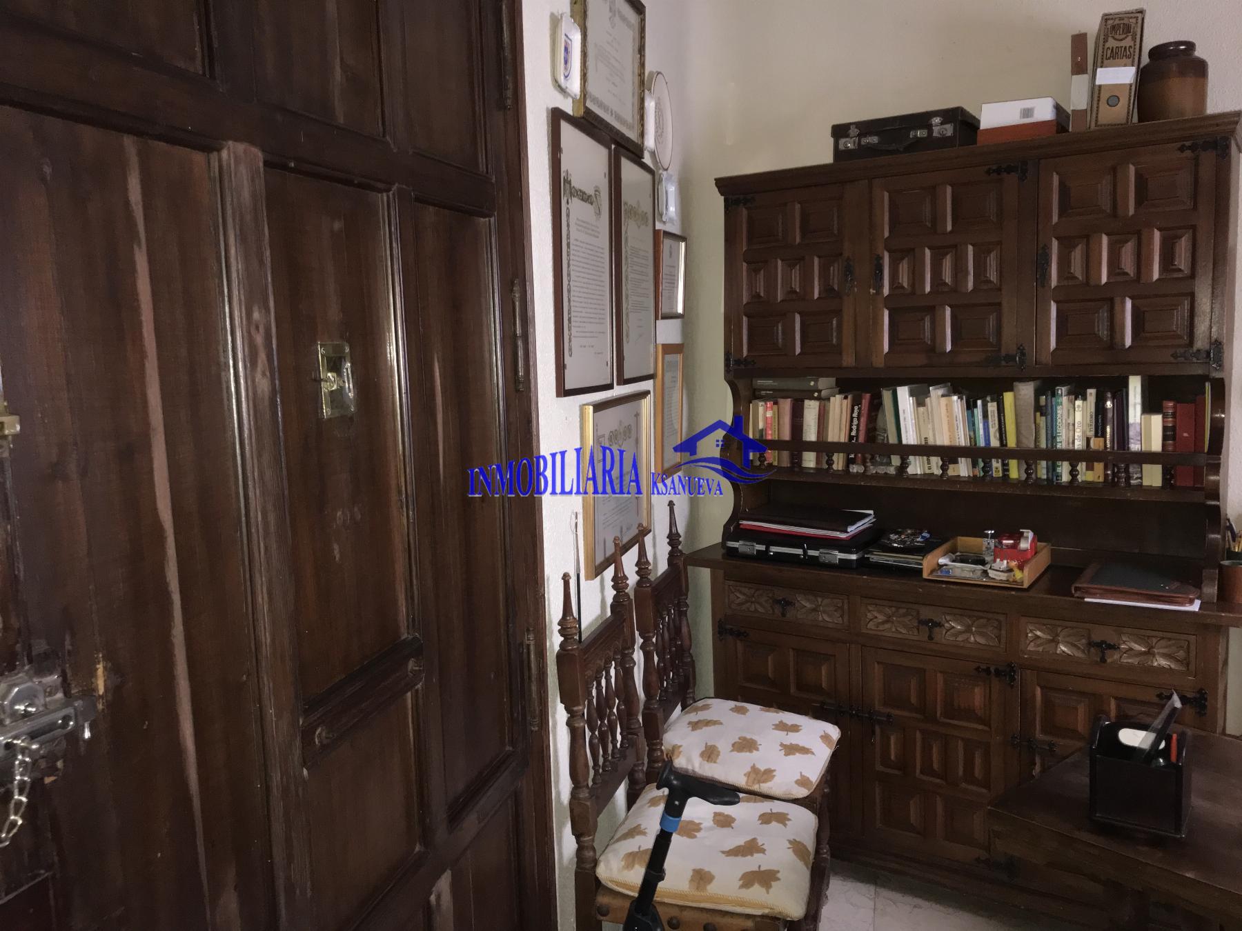 For sale of flat in Córdoba