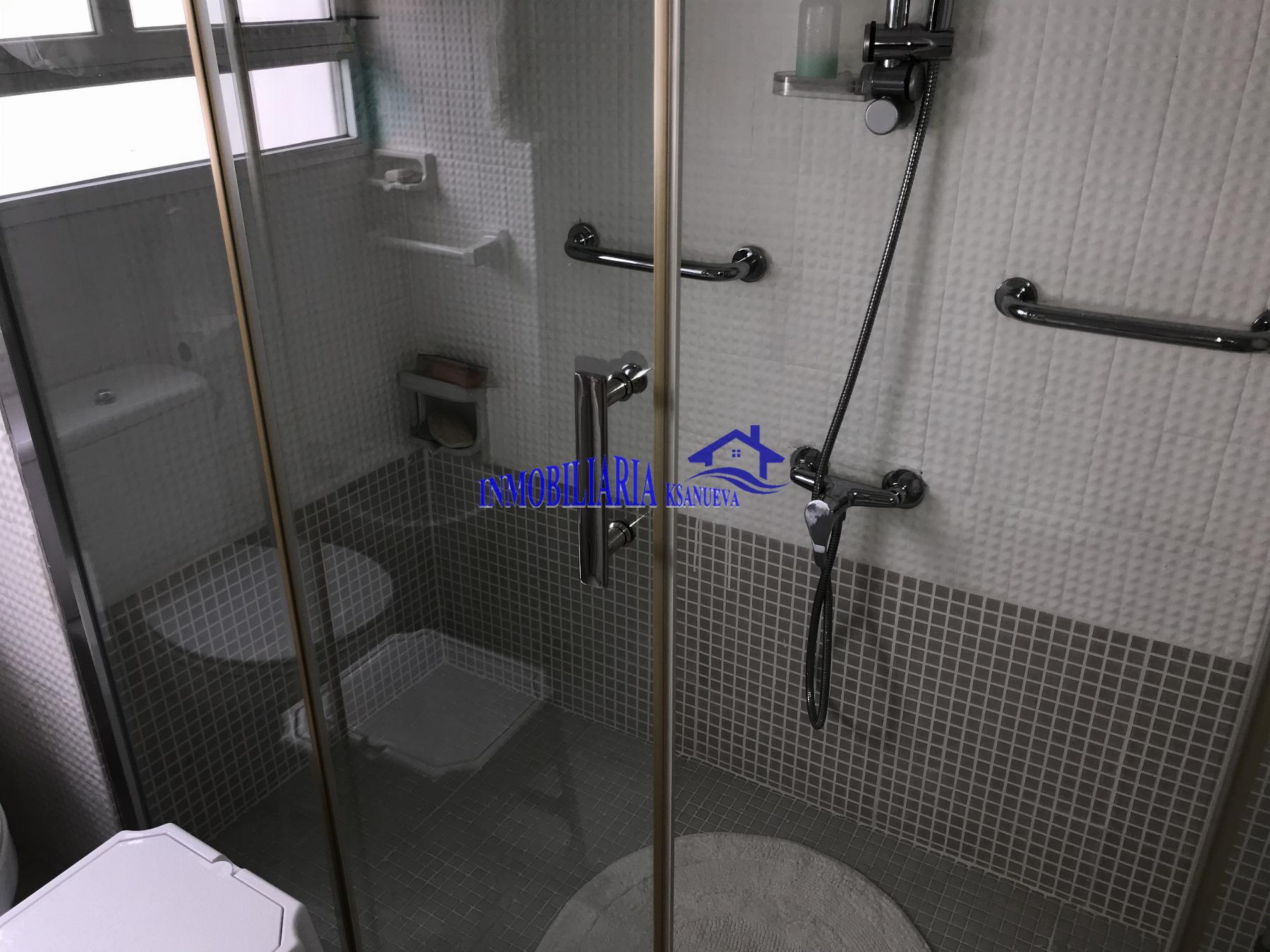 For sale of flat in Córdoba