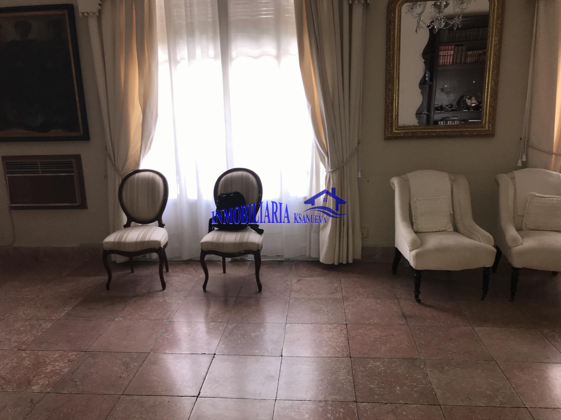 For sale of flat in Córdoba