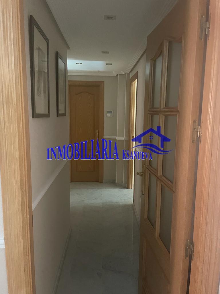 For sale of flat in Córdoba