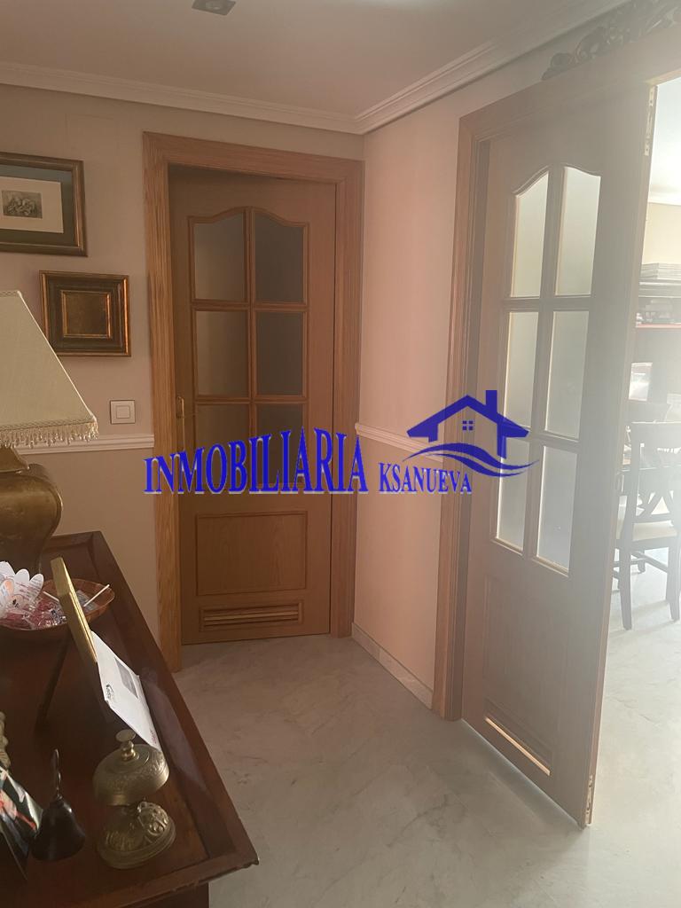 For sale of flat in Córdoba