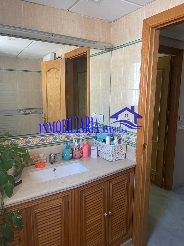 For sale of flat in Córdoba