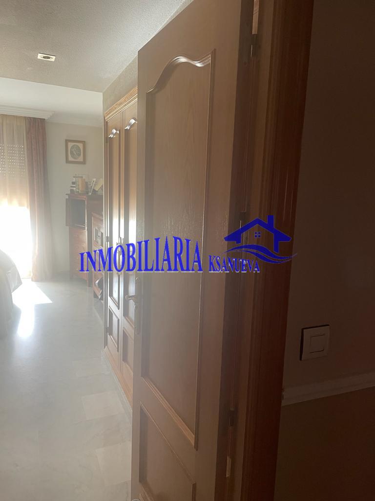 For sale of flat in Córdoba