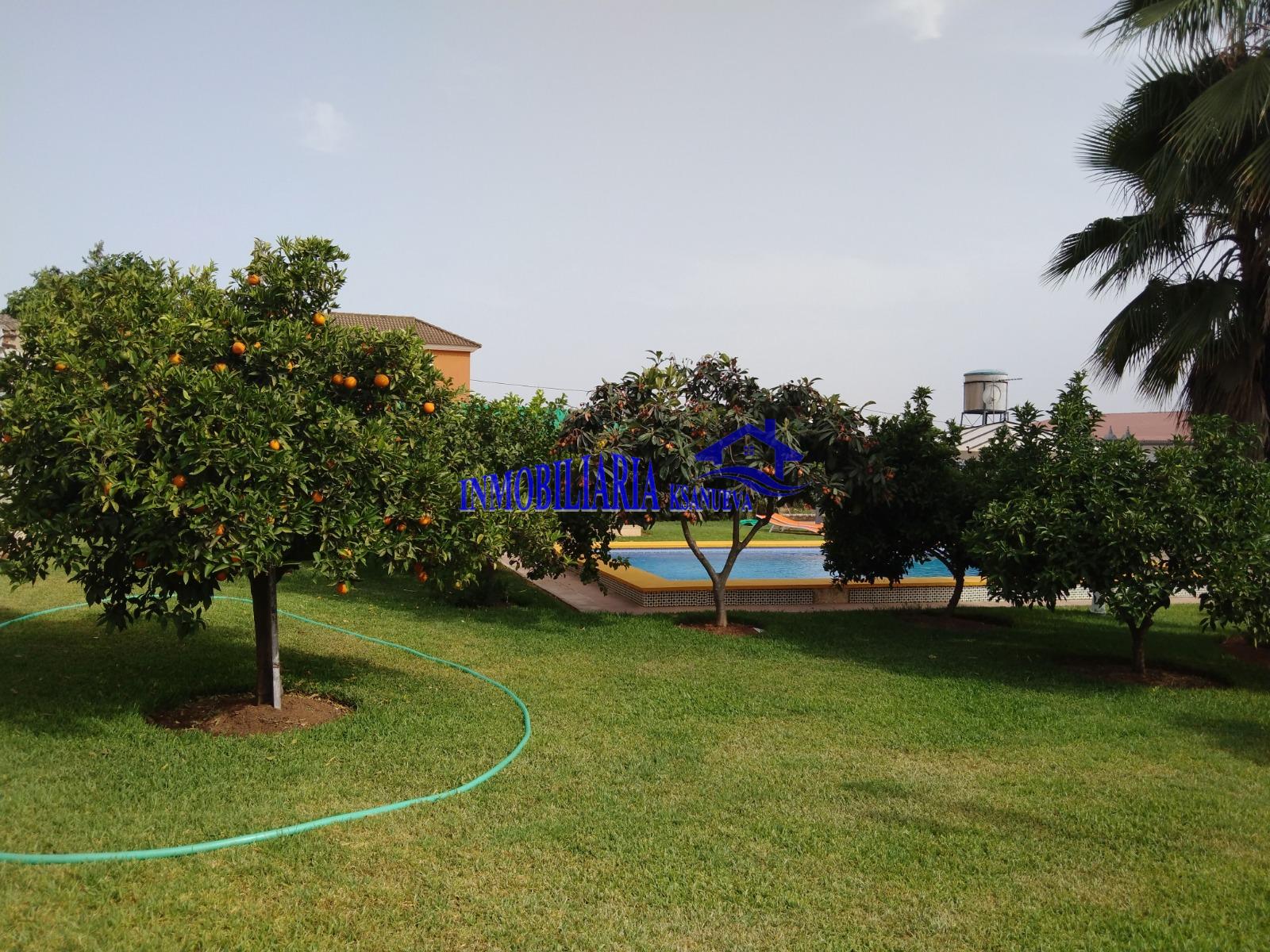 For sale of chalet in Córdoba