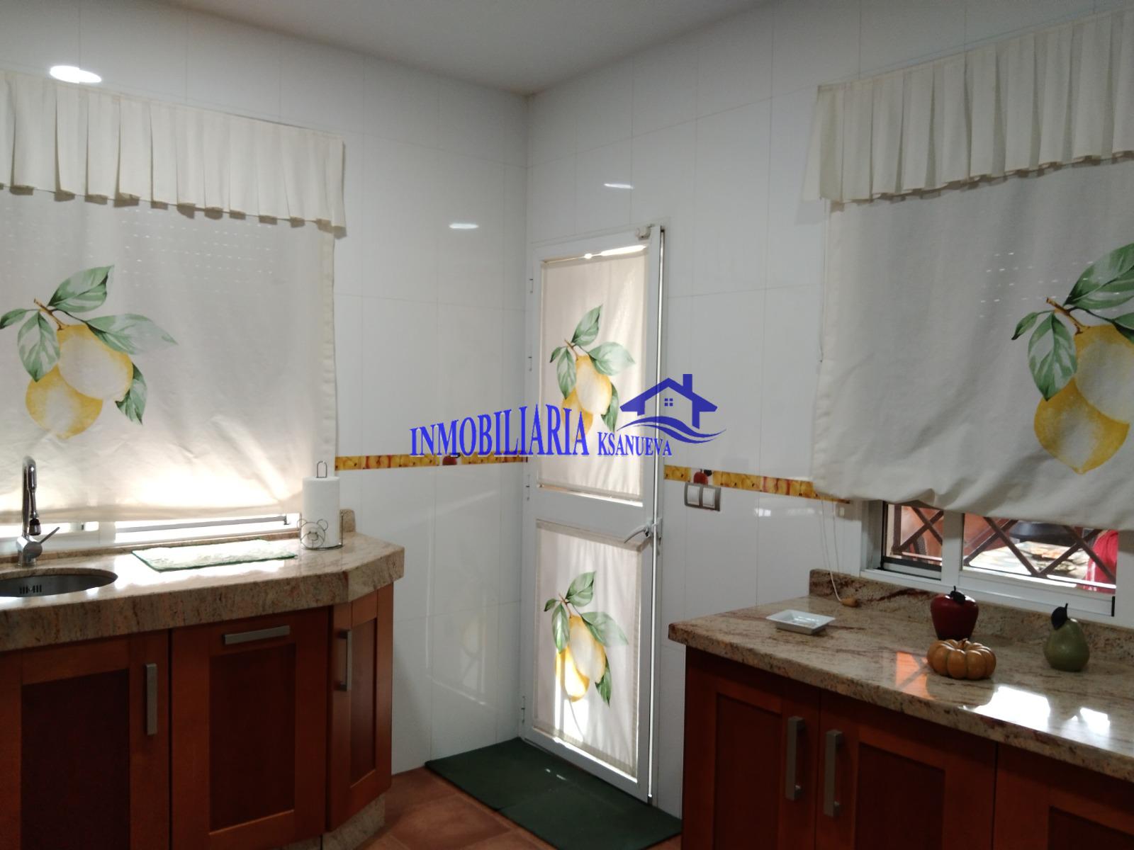 For sale of chalet in Córdoba