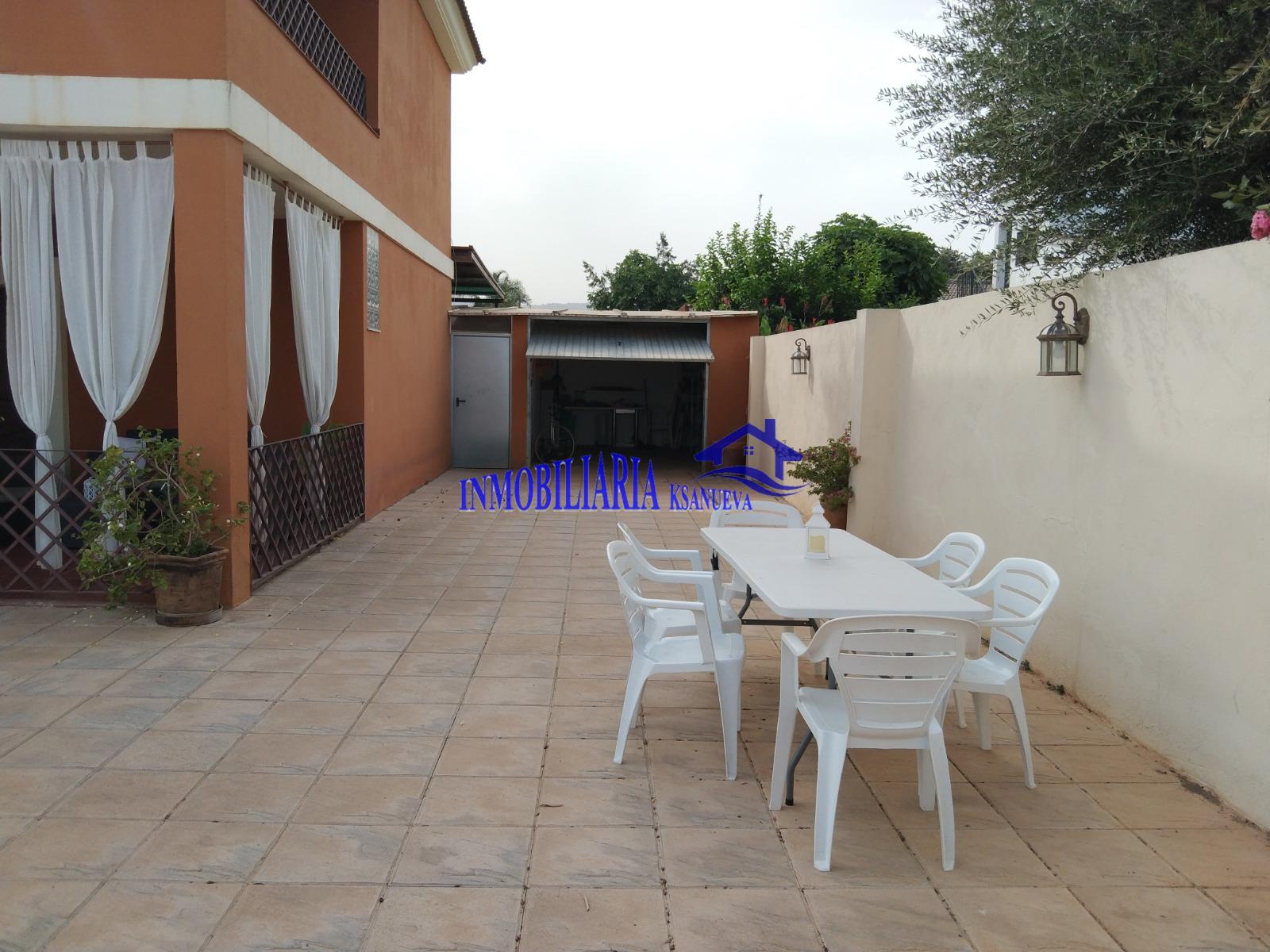 For sale of chalet in Córdoba
