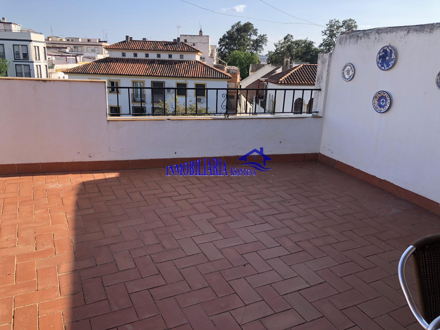 For sale of penthouse in Córdoba