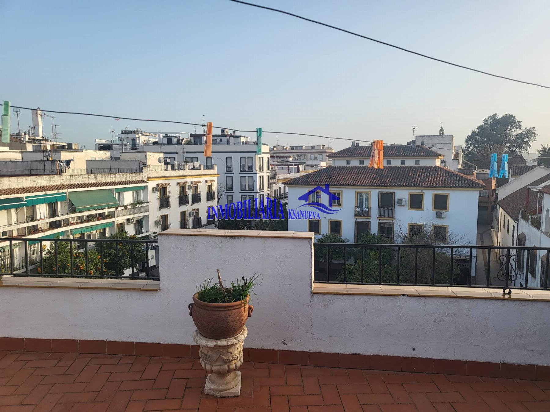 For sale of penthouse in Córdoba