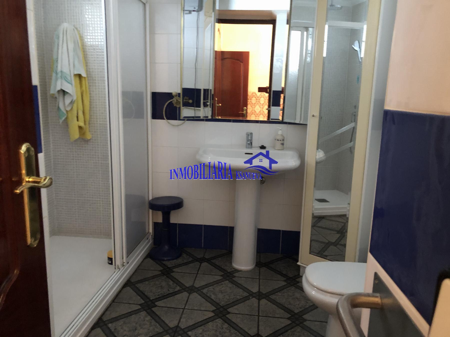 For sale of penthouse in Córdoba