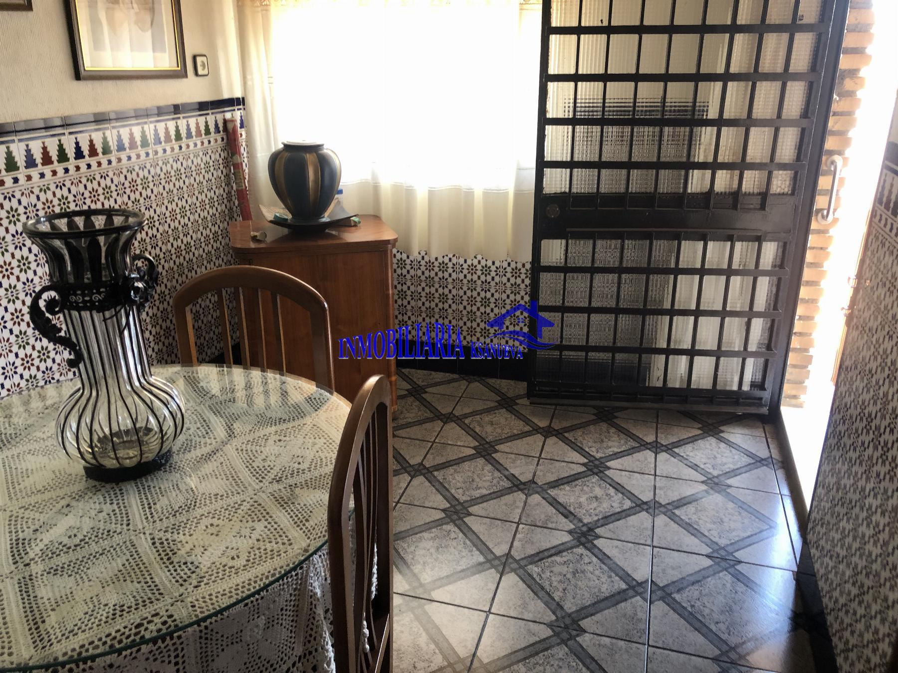 For sale of penthouse in Córdoba