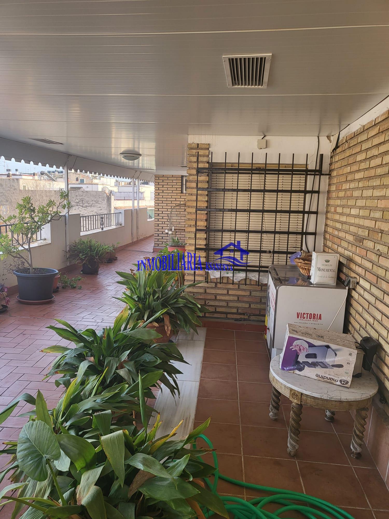 For sale of penthouse in Córdoba