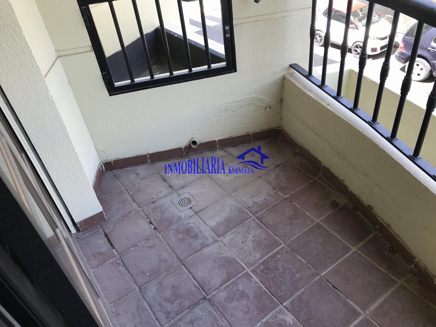 For sale of flat in Córdoba
