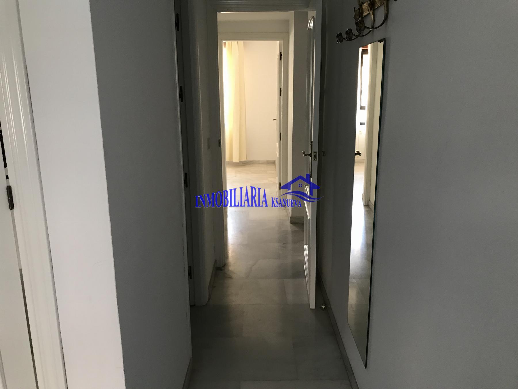 For sale of flat in Córdoba