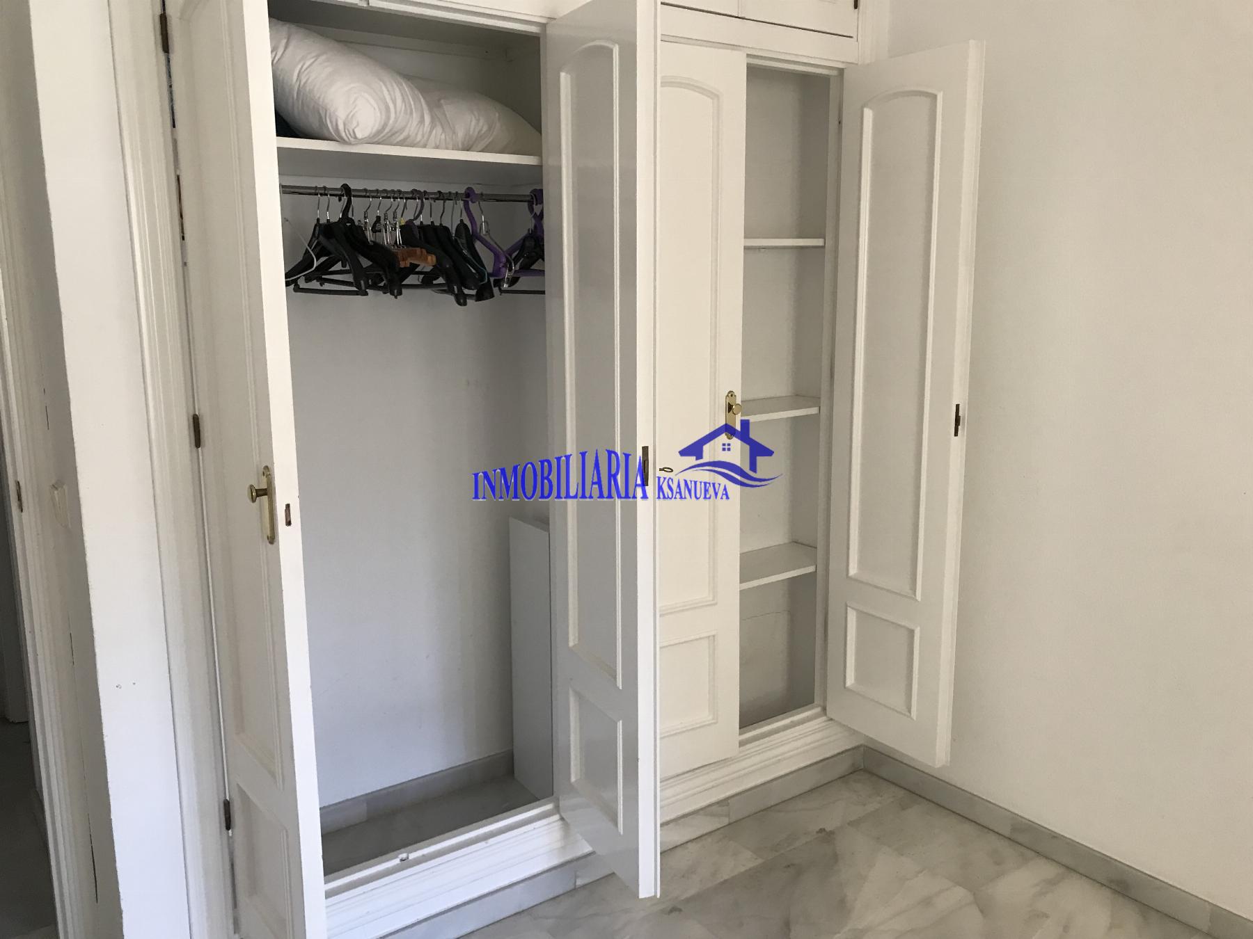 For sale of flat in Córdoba