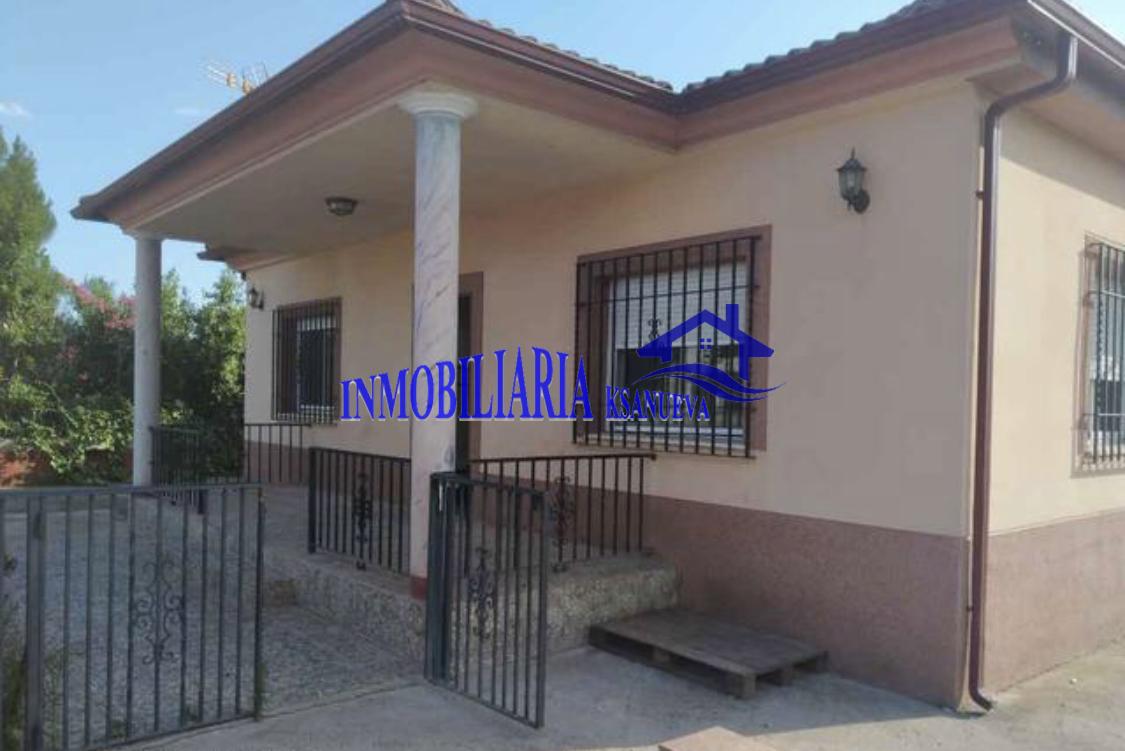 For sale of chalet in Córdoba