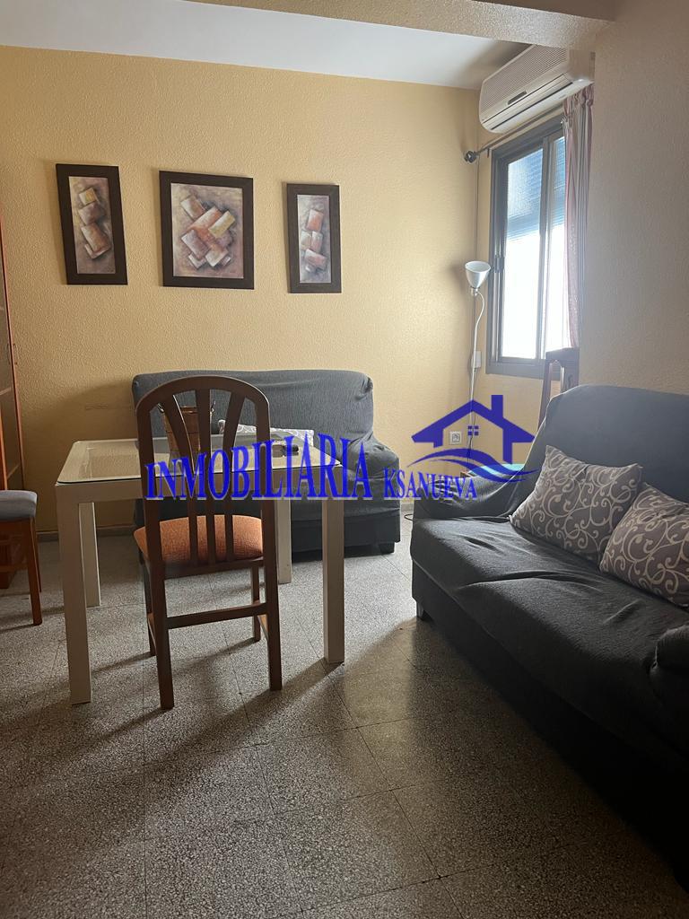 For sale of flat in Córdoba