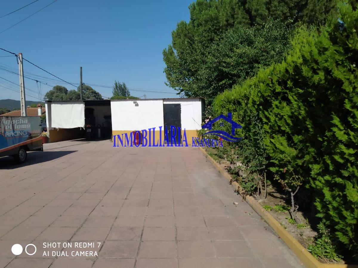 For sale of chalet in Córdoba