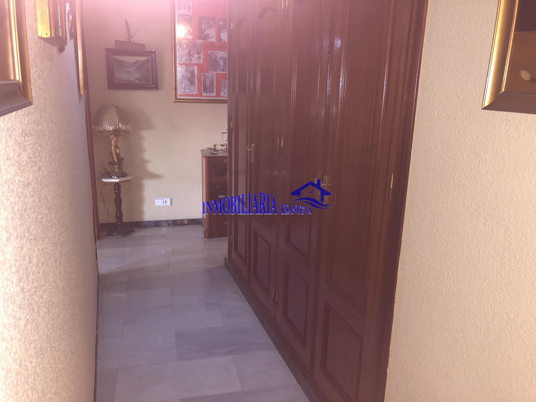 For sale of flat in Córdoba
