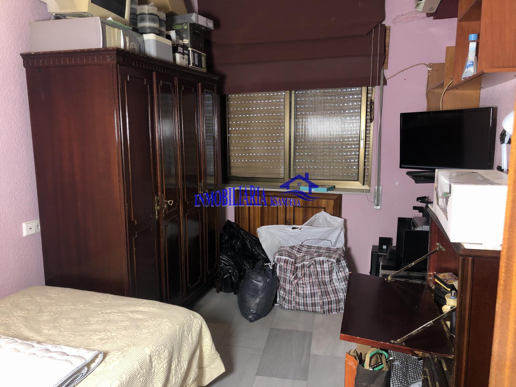 For sale of flat in Córdoba