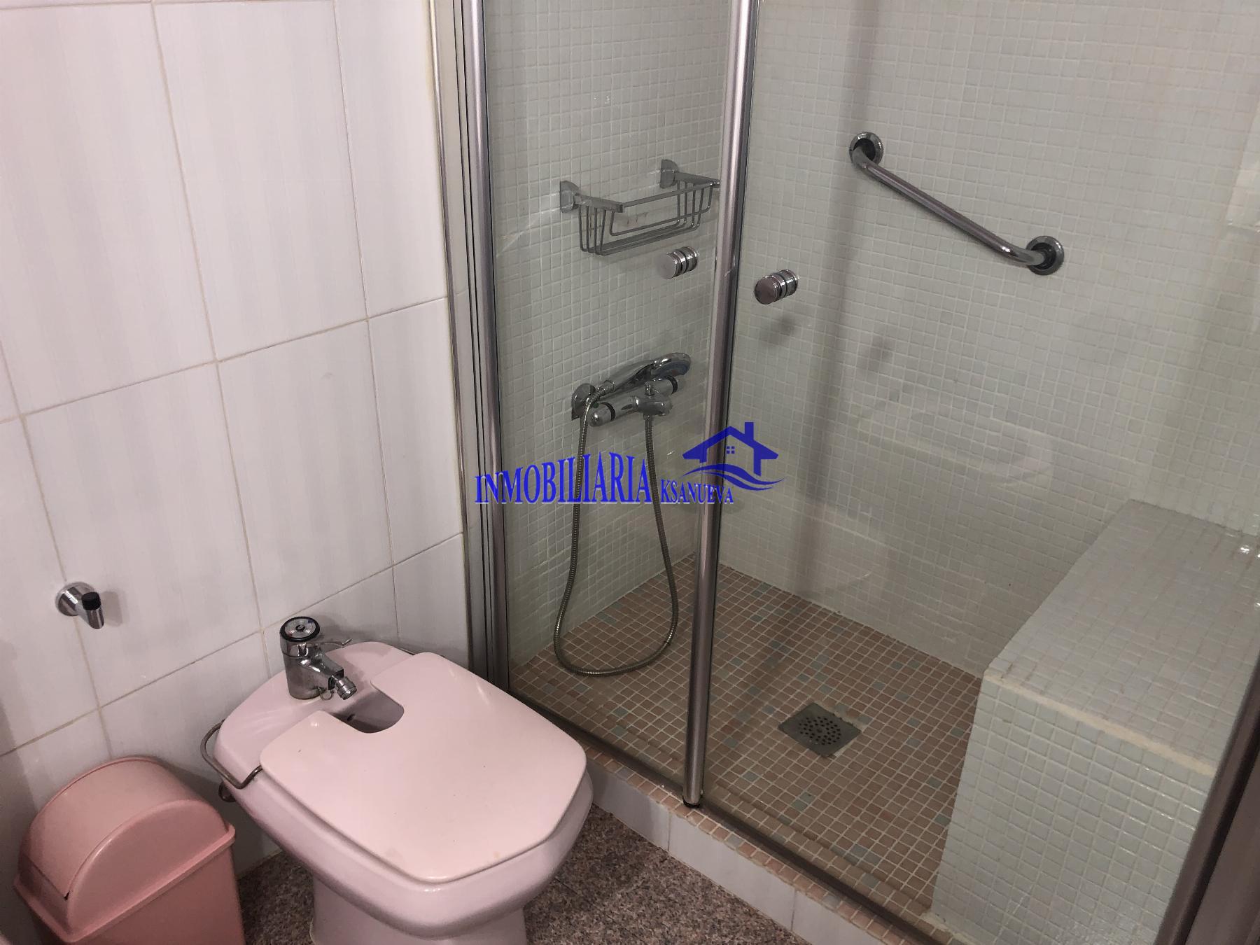 For sale of flat in Córdoba